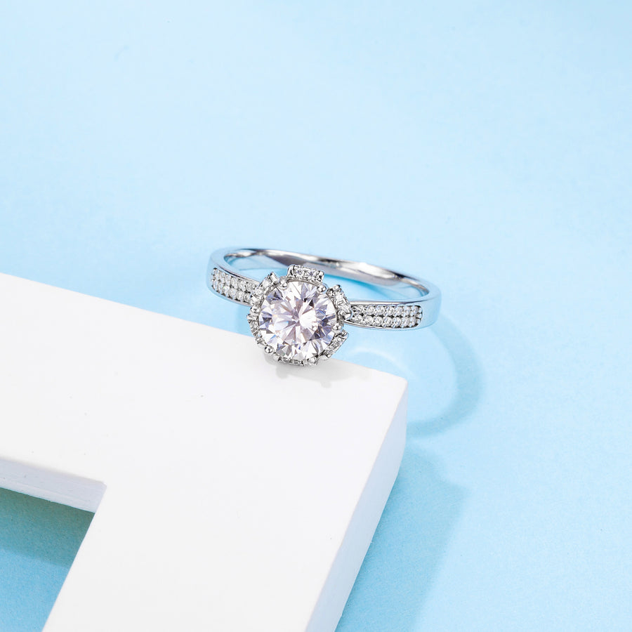 925 Sterling Silver Engagement Ring Round 6.5mm Moissanite Ring 1ct